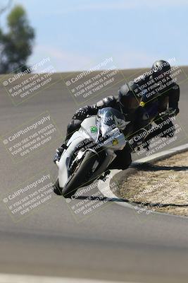 media/Sep-21-2025-TrackDaz (Sun) [[277c75b276]]/C Group/1240pm (Turn 2)/